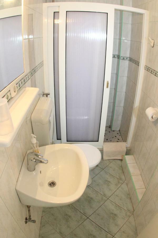 Apartmani Surlin Hvar Town Exterior photo