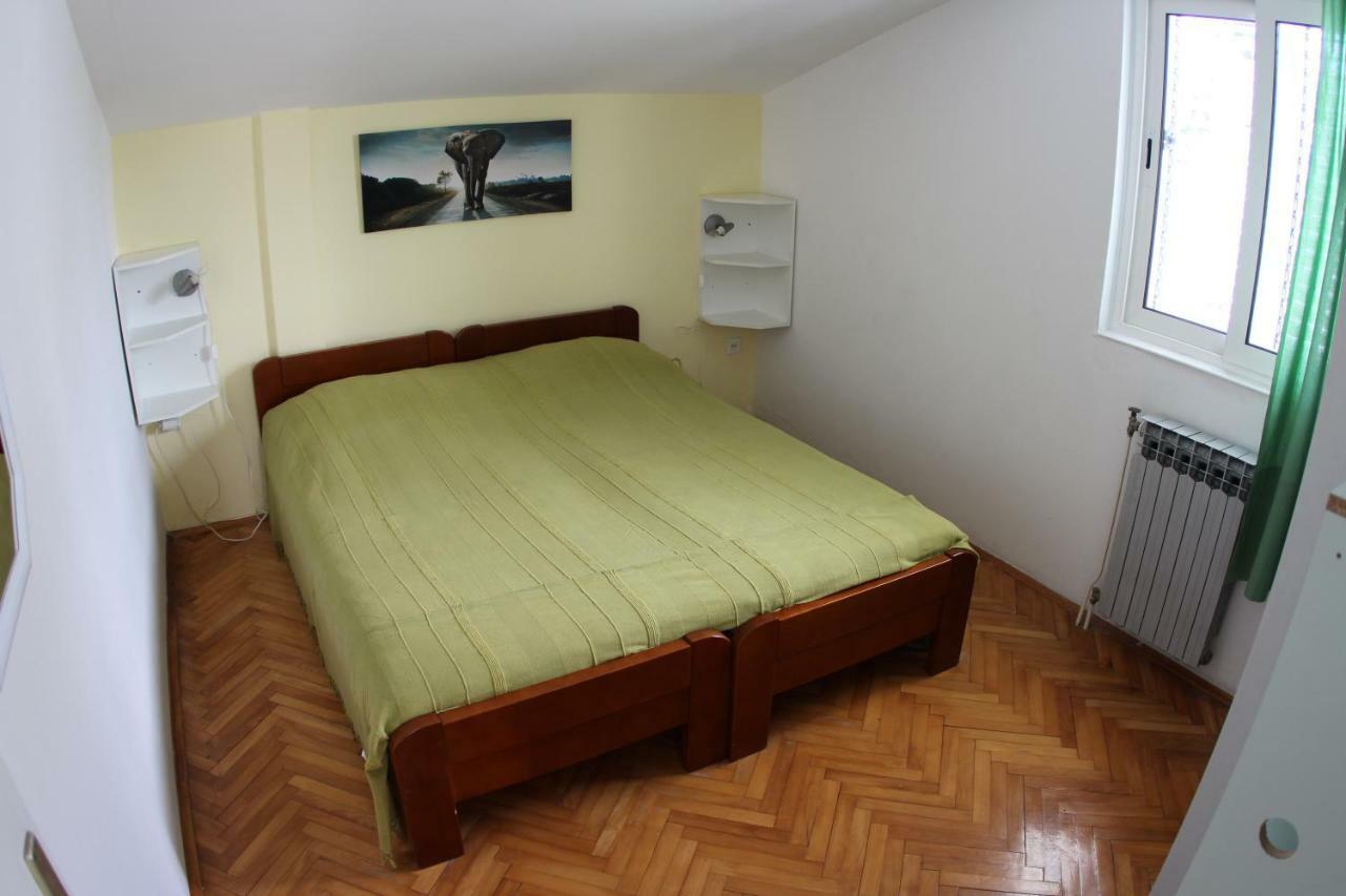 Apartmani Surlin Hvar Town Exterior photo