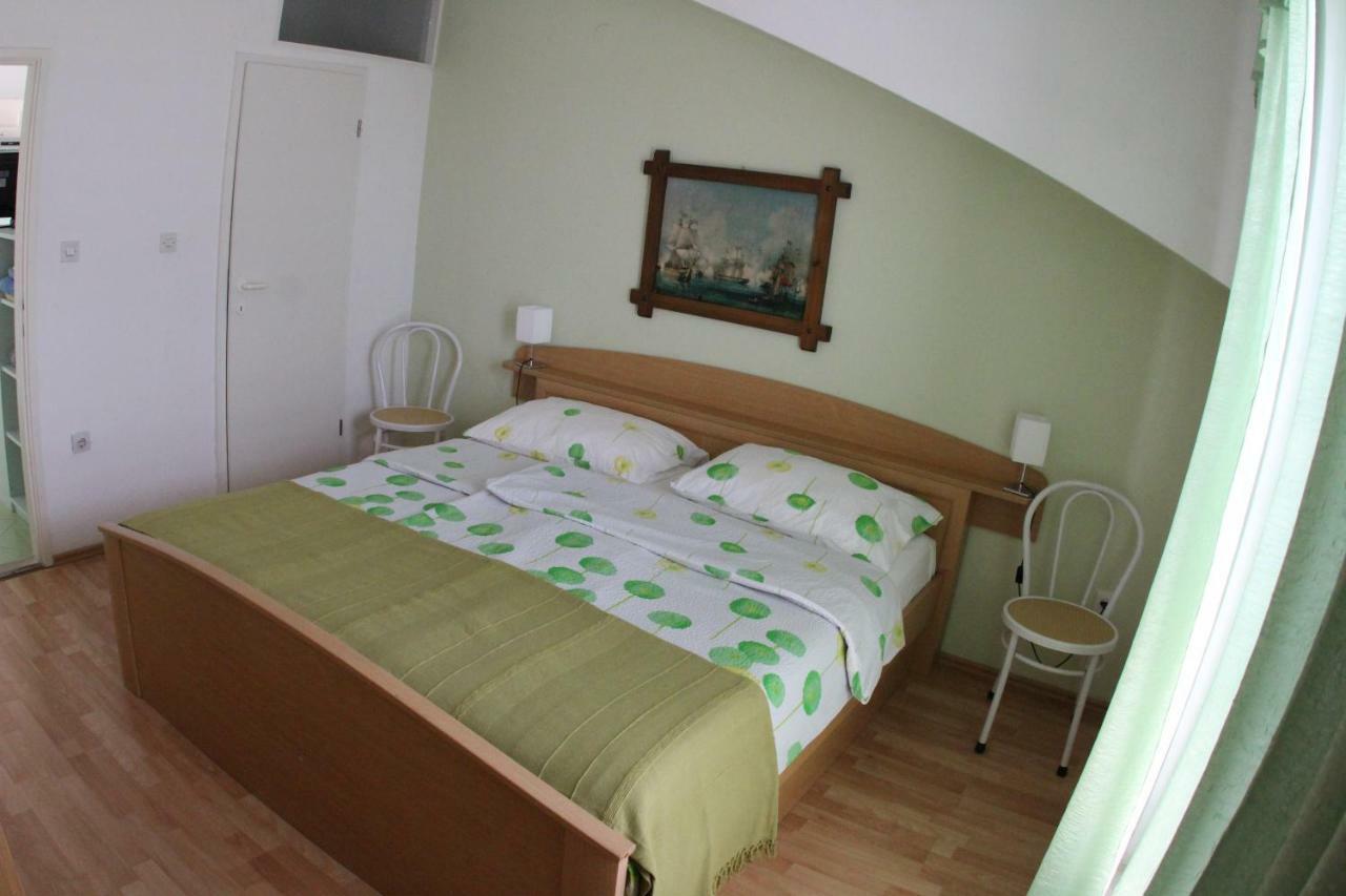 Apartmani Surlin Hvar Town Exterior photo