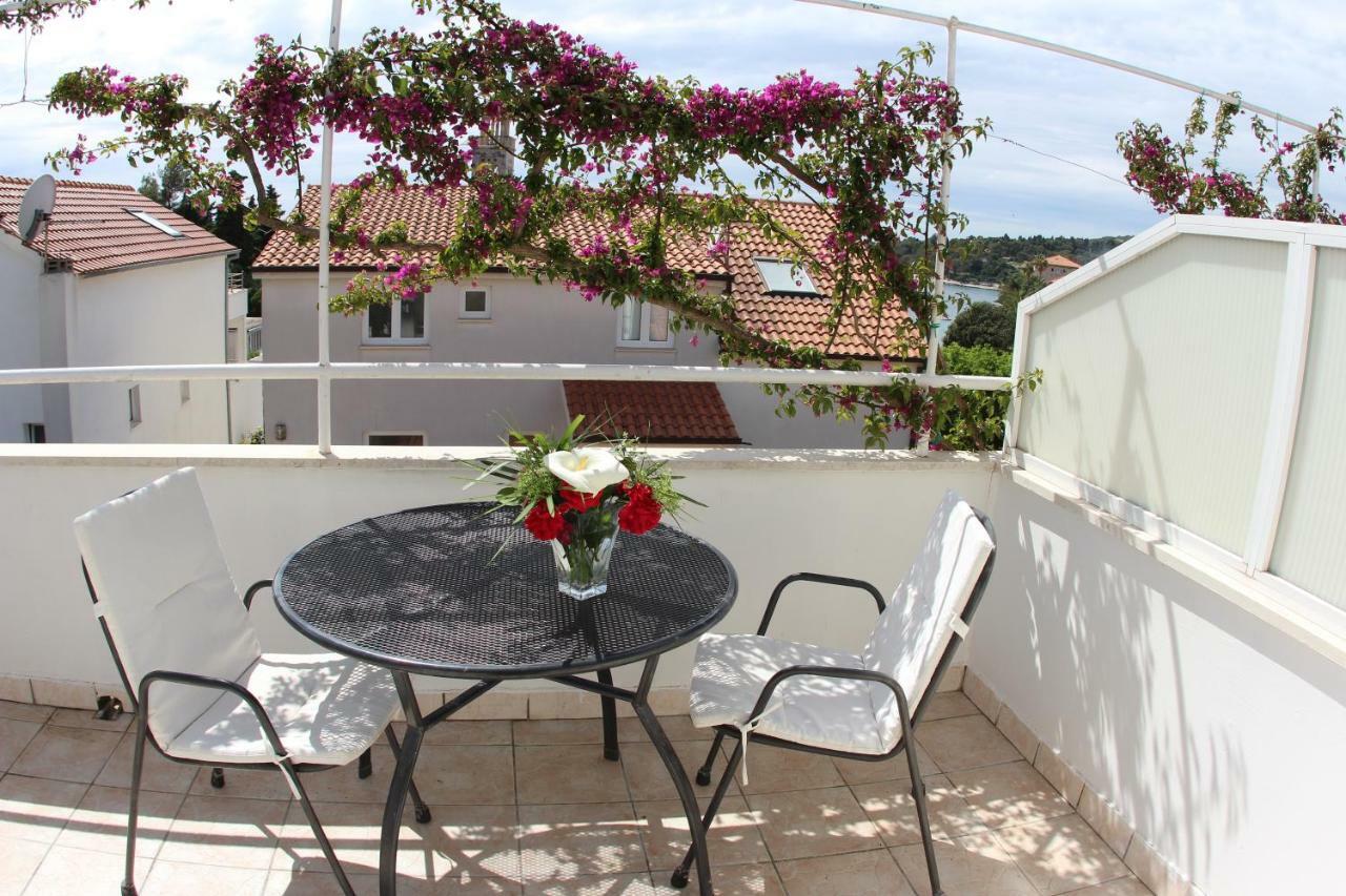 Apartmani Surlin Hvar Town Exterior photo