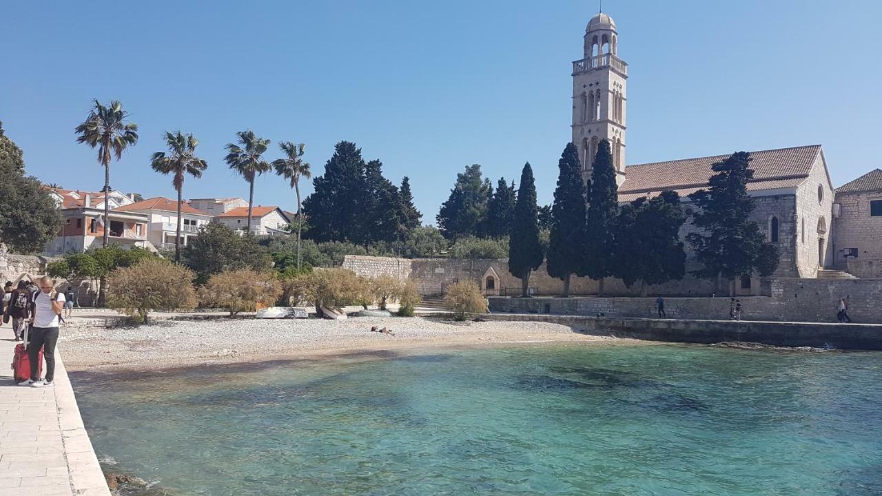 Apartmani Surlin Hvar Town Exterior photo